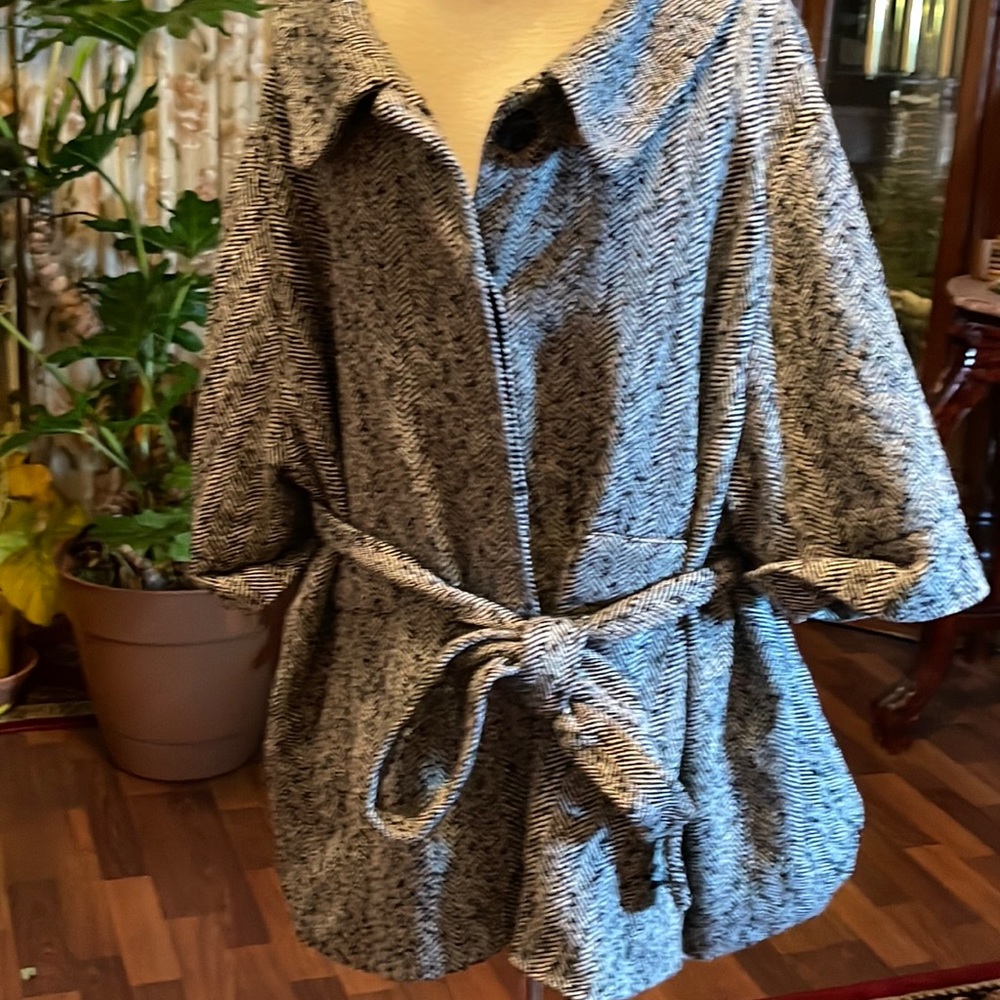 Merona short herringbone jacket with belt in black and white, plus size 20/22